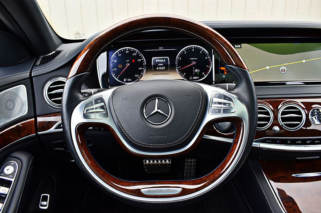 2014 Mercedes-Benz S-Class Image 25