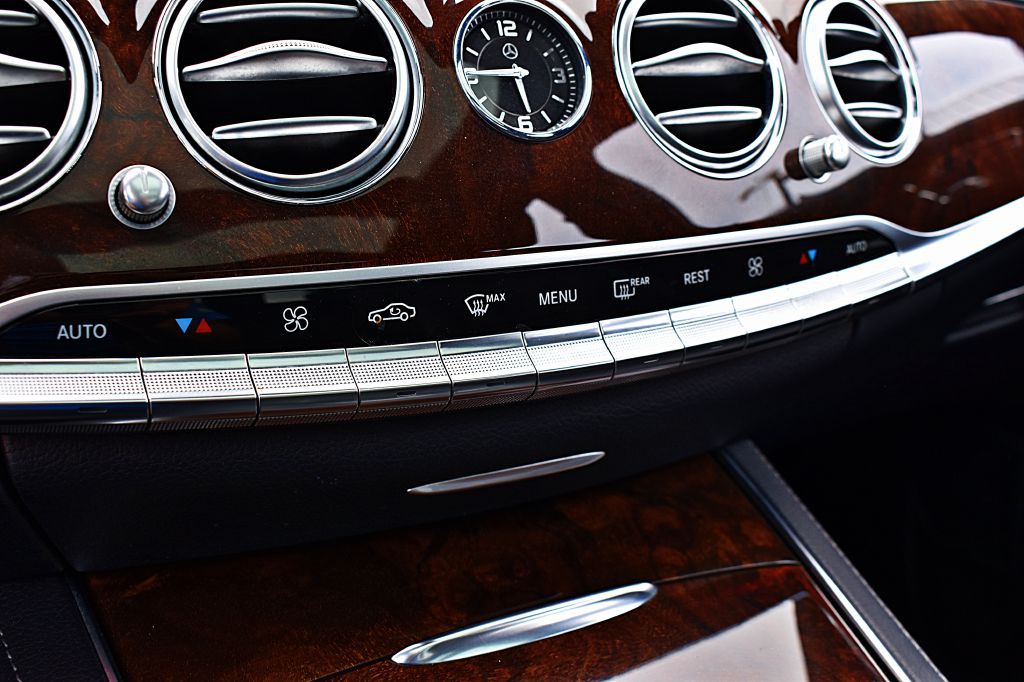 2014 Mercedes-Benz S-Class Image 34
