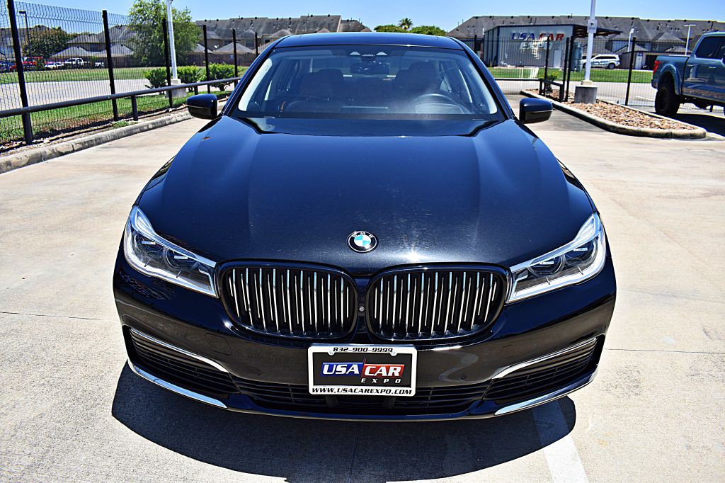 2019 BMW 7 Series Image 12