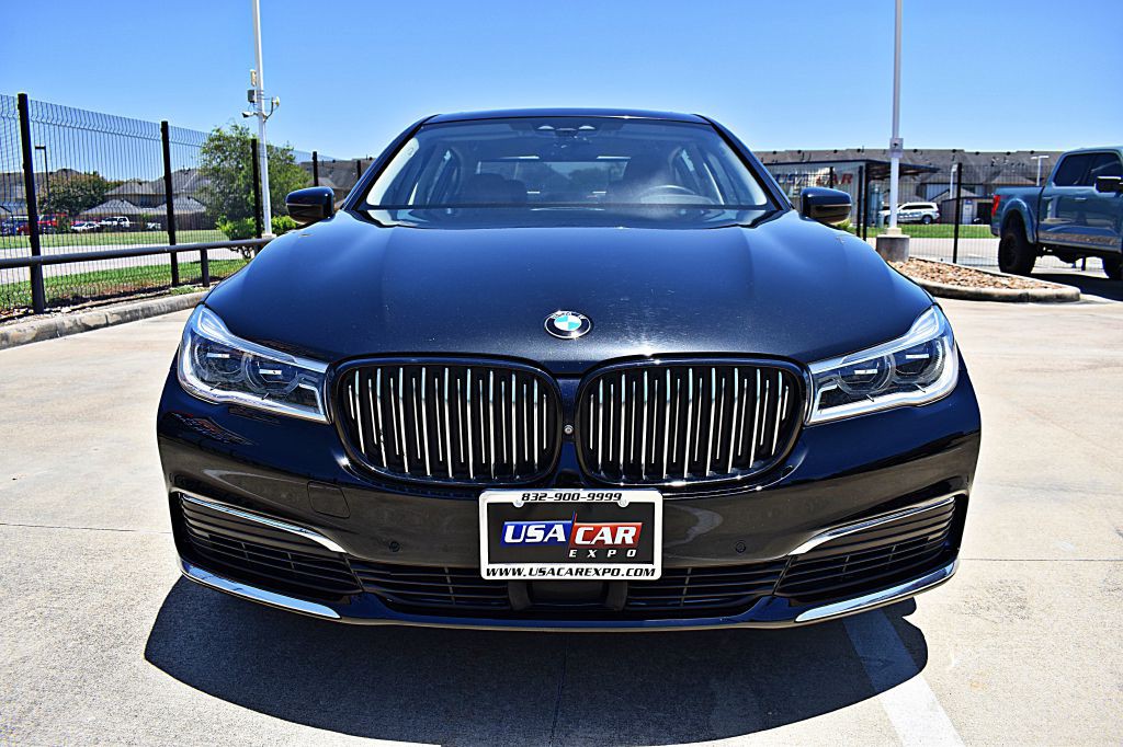 2019 BMW 7 Series Image 13