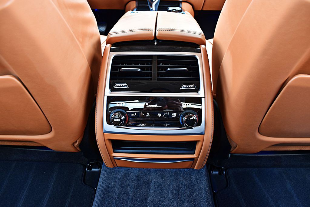 2019 BMW 7 Series Image 44