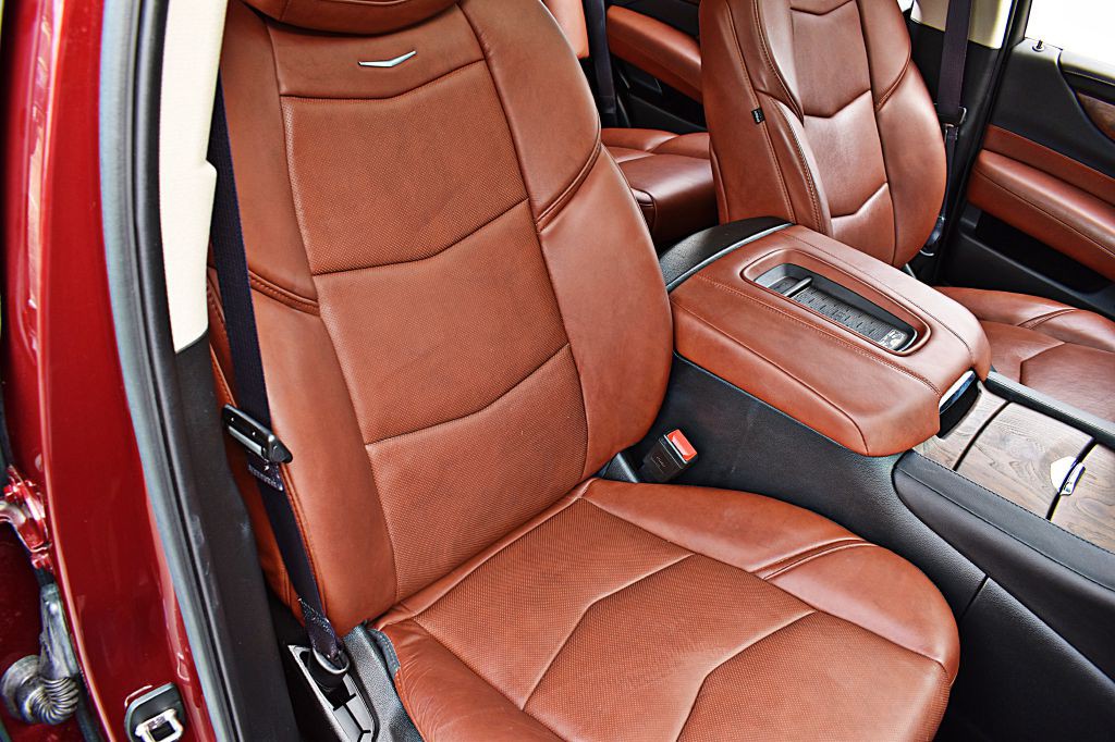 2017 Cadillac Escalade Image 22