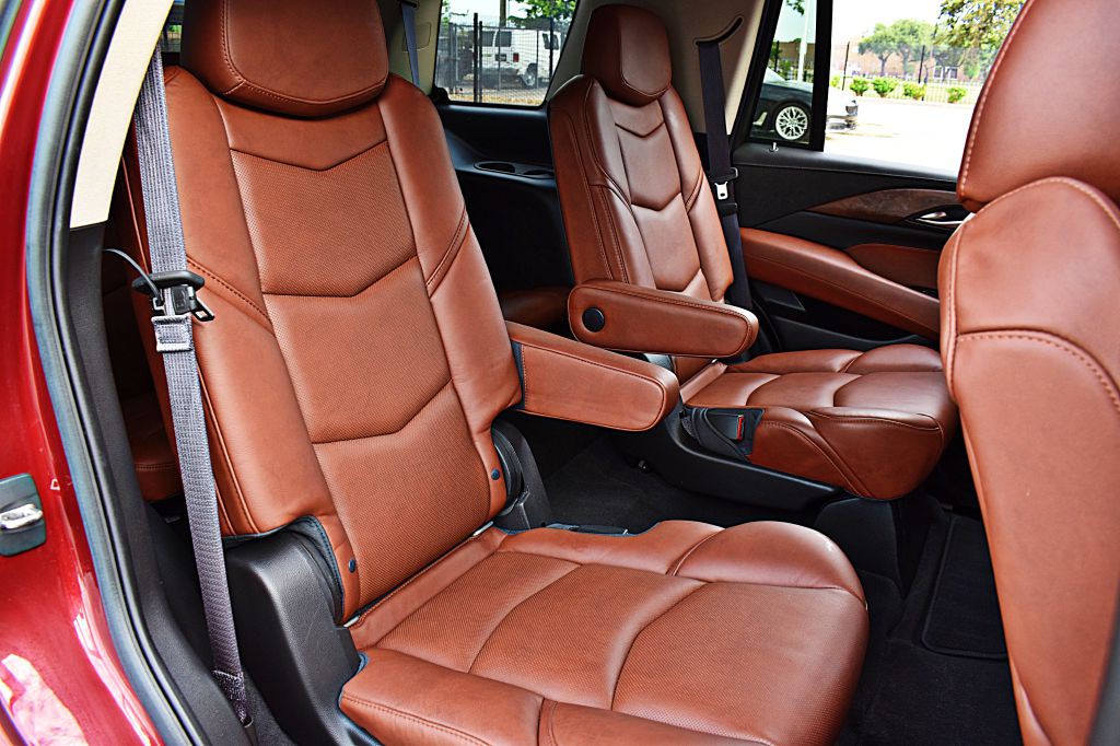 2017 Cadillac Escalade Image 24
