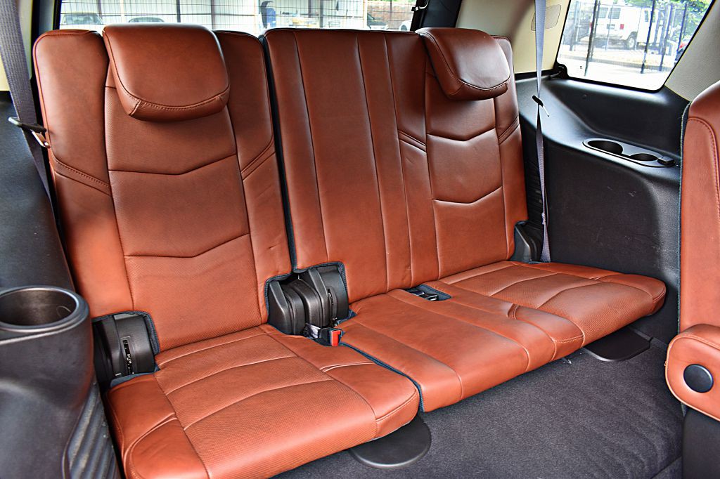 2017 Cadillac Escalade Image 25