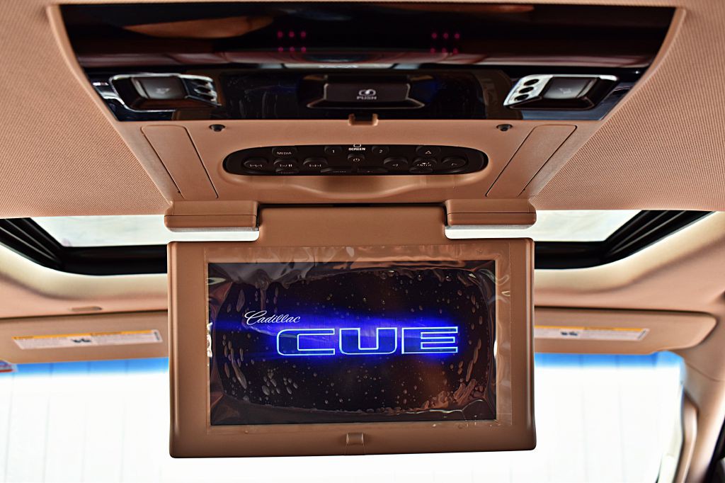 2017 Cadillac Escalade Image 43