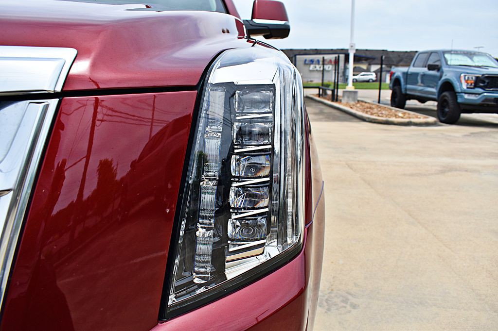 2017 Cadillac Escalade Image 57