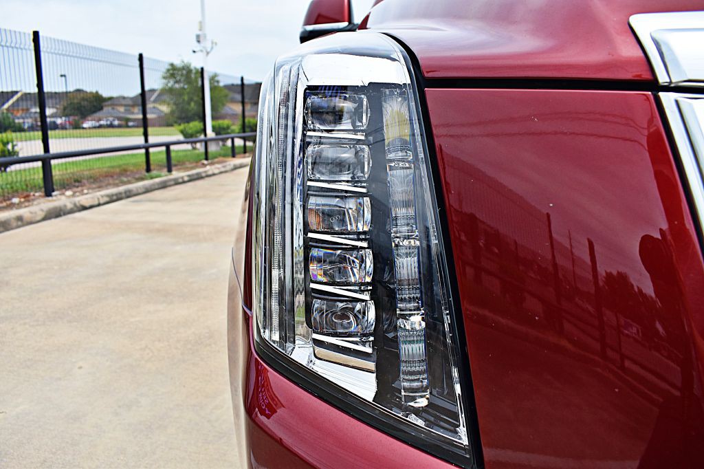 2017 Cadillac Escalade Image 58