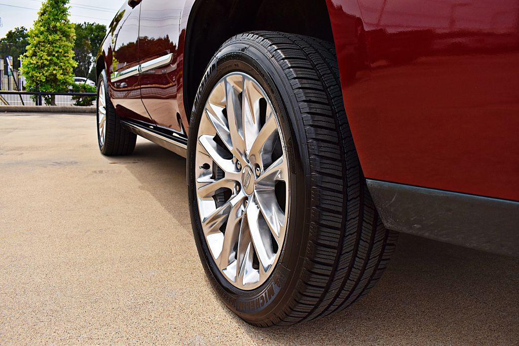2017 Cadillac Escalade Image 64