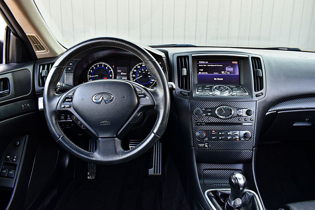 2013 INFINITI G37 Image 23