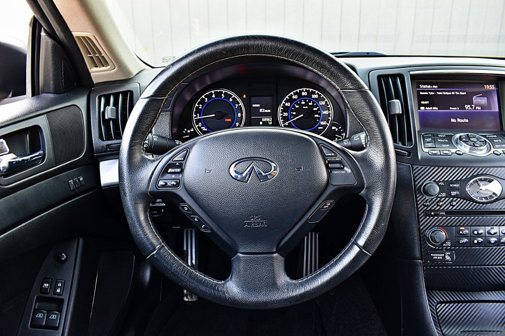 2013 INFINITI G37 Image 24