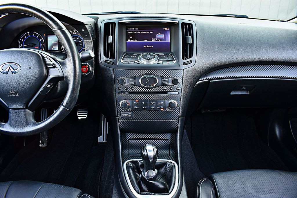 2013 INFINITI G37 Image 25