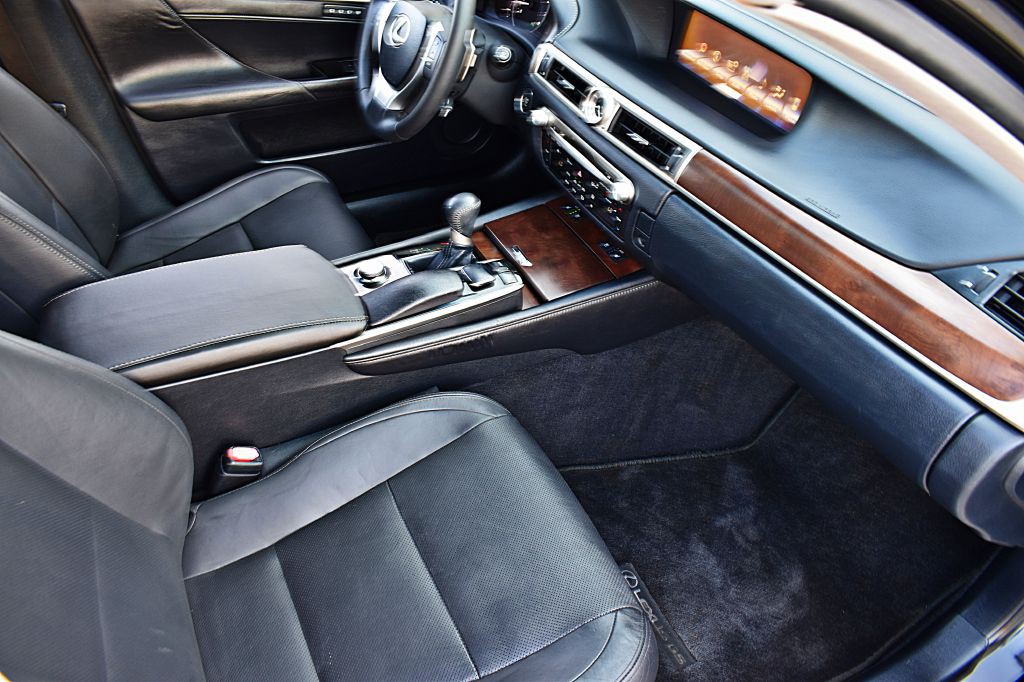 2014 Lexus GS Image 20