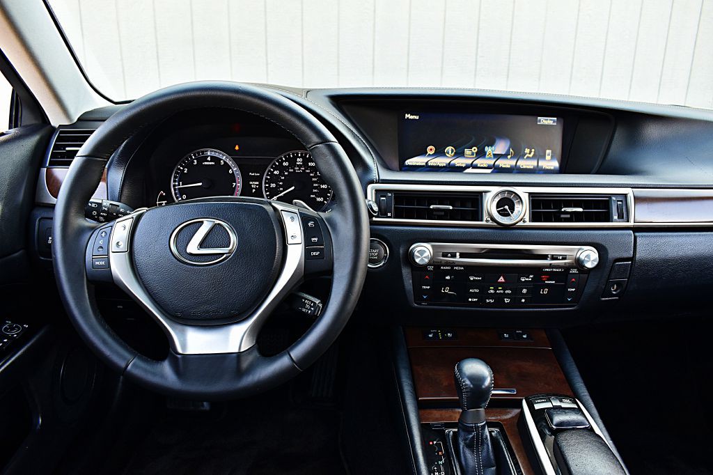 2014 Lexus GS Image 25