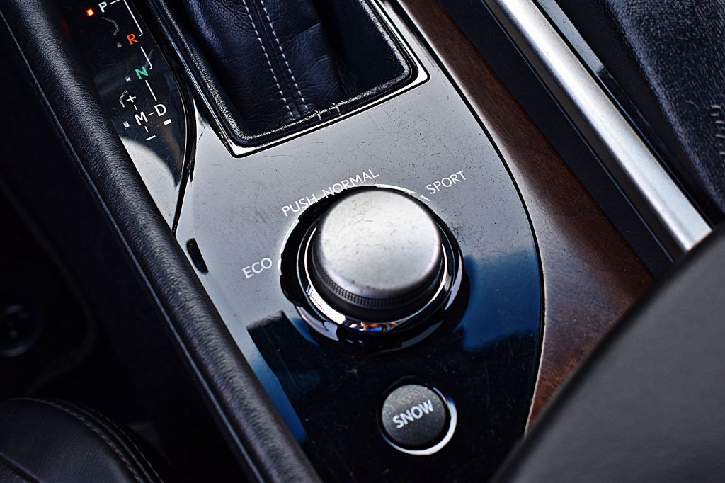 2014 Lexus GS Image 36
