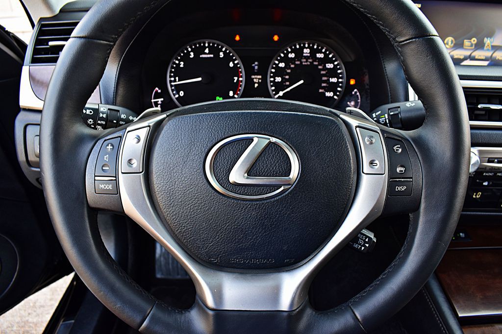 2014 Lexus GS Image 38