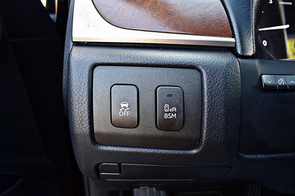 2014 Lexus GS Image 40