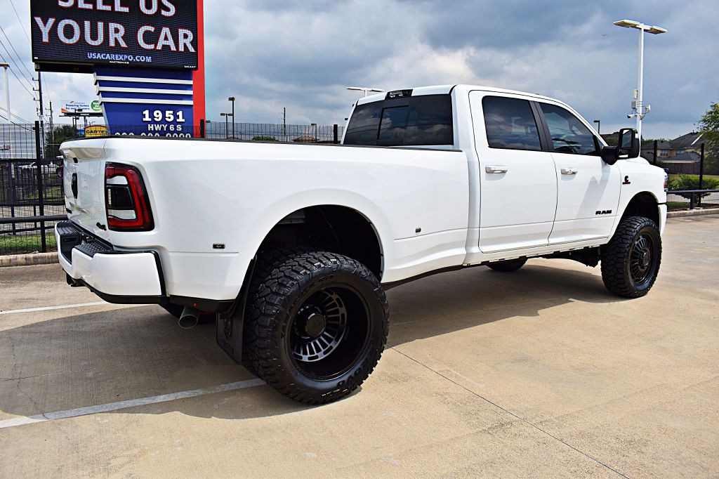 2024 RAM 3500 Image 5