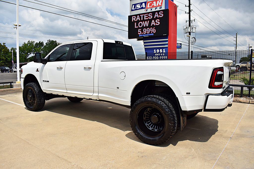 2024 RAM 3500 Image 10