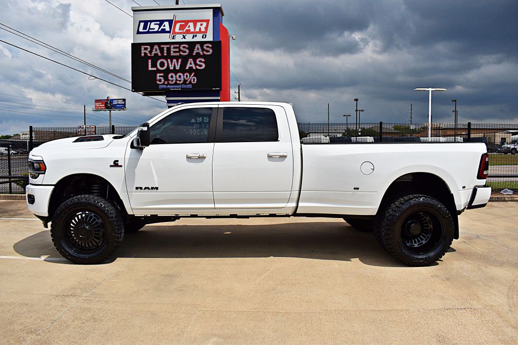 2024 RAM 3500 Image 11
