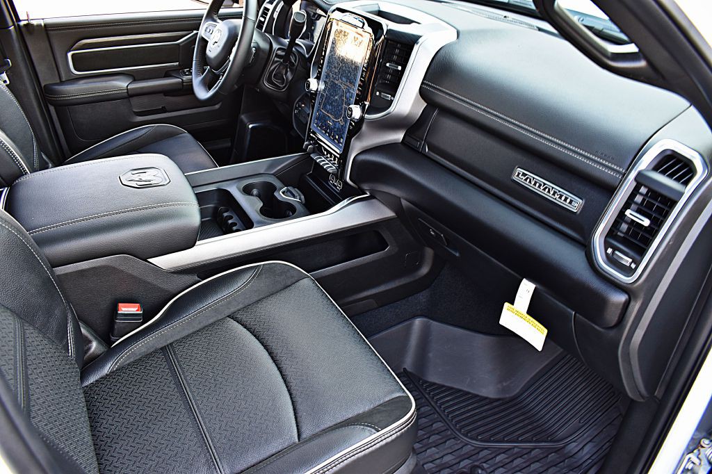 2024 RAM 3500 Image 21