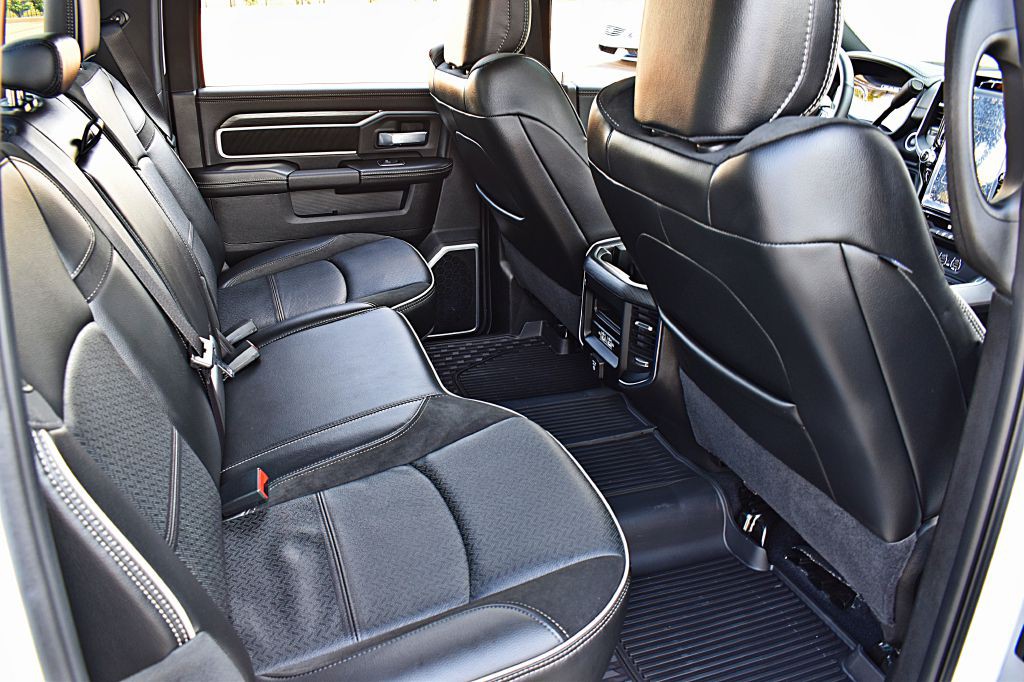 2024 RAM 3500 Image 23