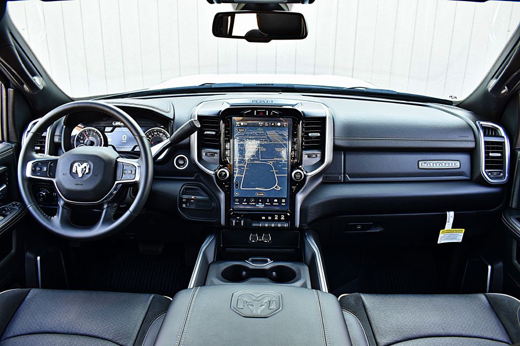 2024 RAM 3500 Image 25