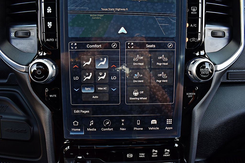 2024 RAM 3500 Image 32