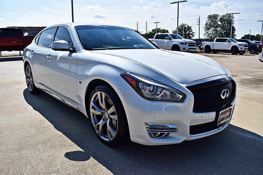 2018 INFINITI Q70 Image 14