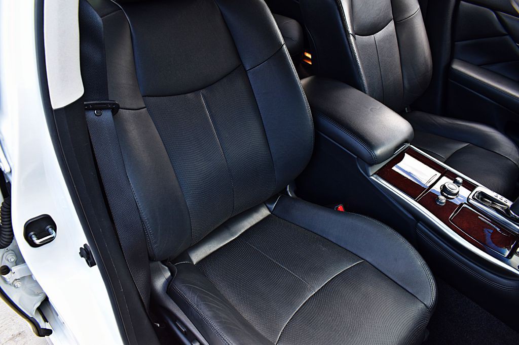 2018 INFINITI Q70 Image 20