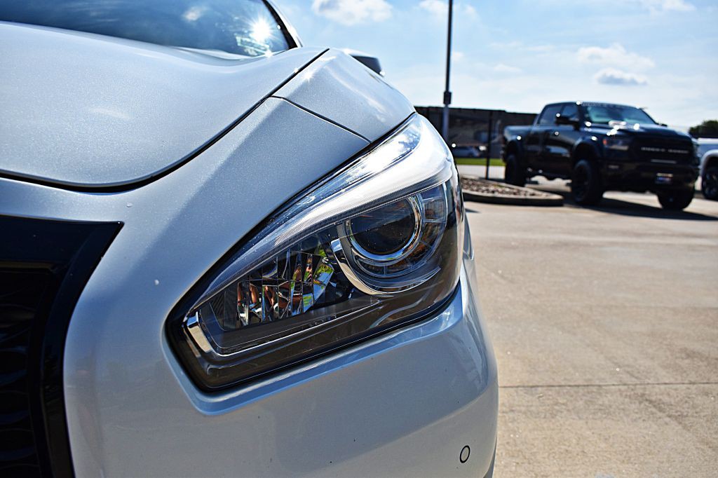 2018 INFINITI Q70 Image 48