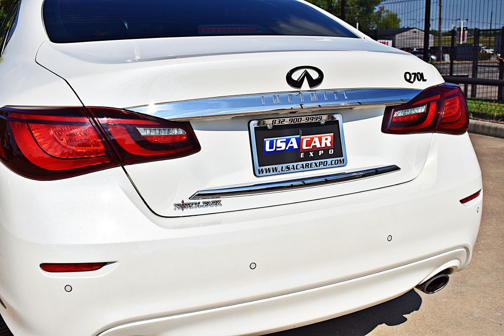 2018 INFINITI Q70 Image 55