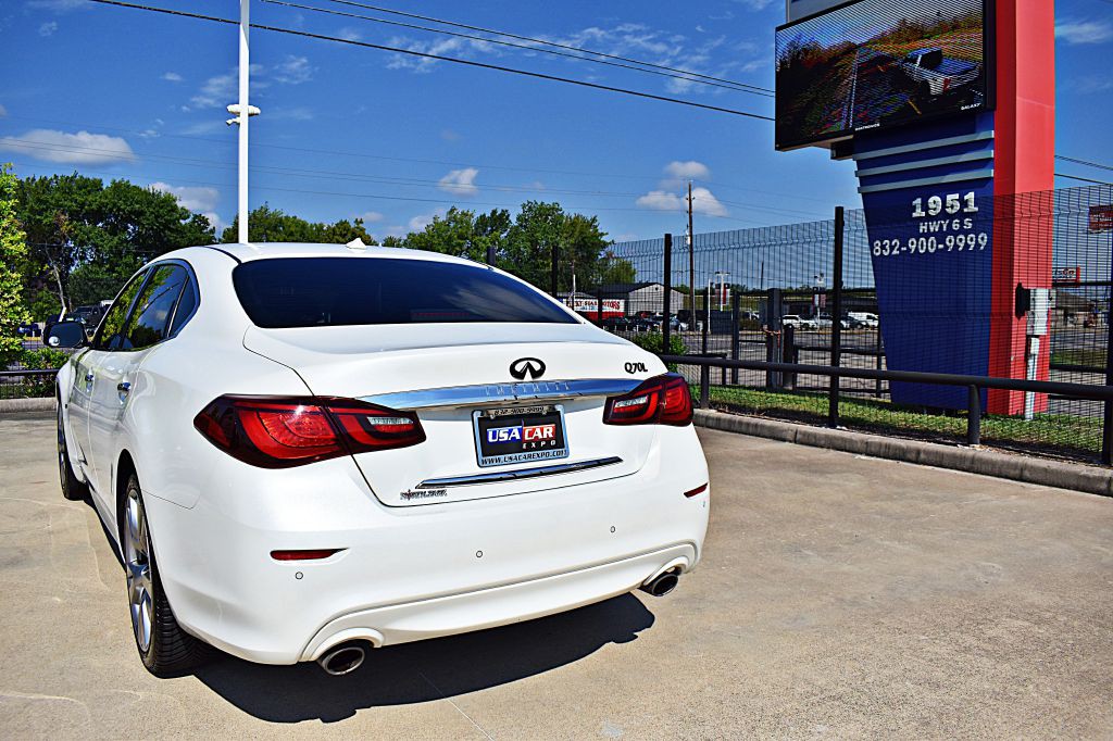 2018 INFINITI Q70 Image 56