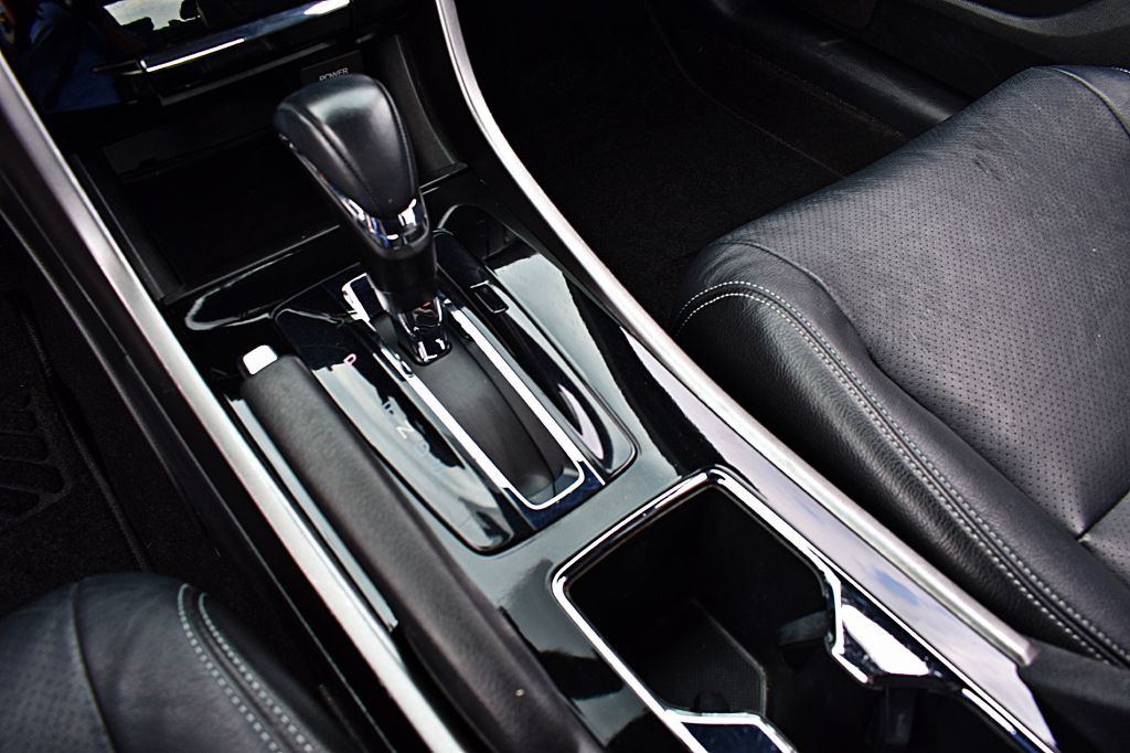 2016 Honda Accord Image 31