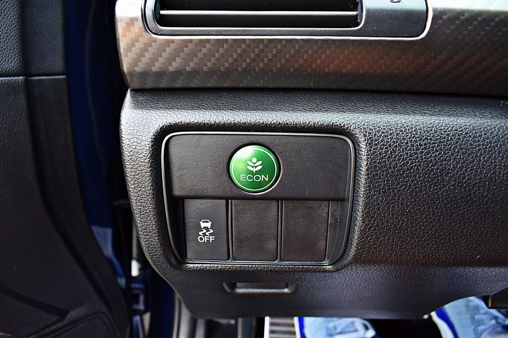 2016 Honda Accord Image 35