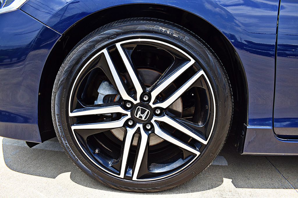 2016 Honda Accord Image 41