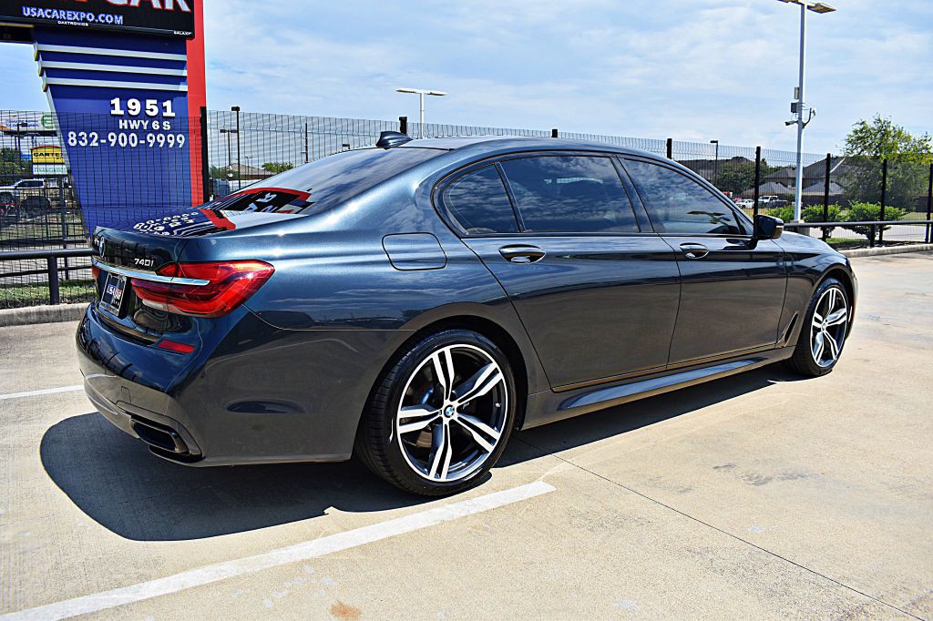 2019 BMW 7 Series Image 5