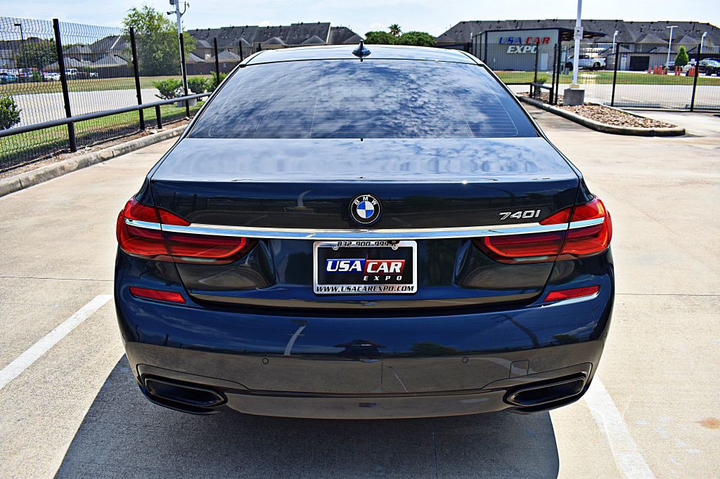 2019 BMW 7 Series Image 6