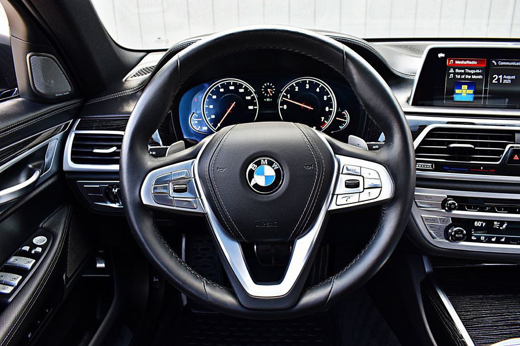 2019 BMW 7 Series Image 25