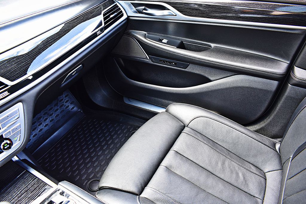 2019 BMW 7 Series Image 37
