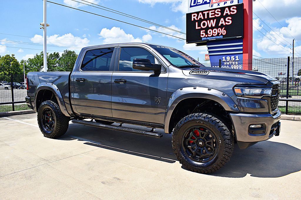 2025 RAM 1500 Image 3