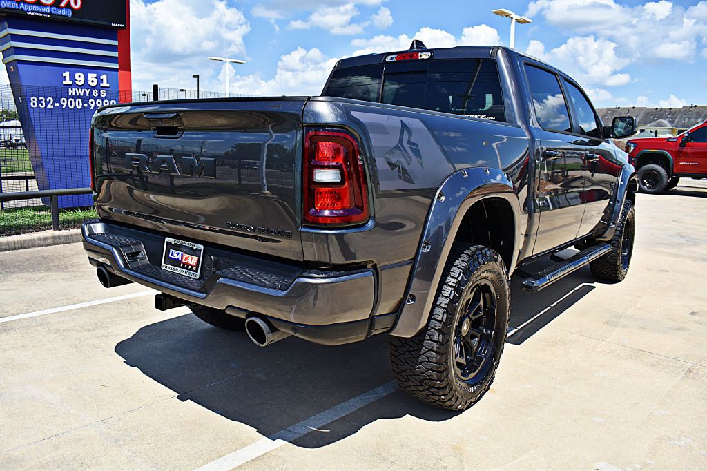 2025 RAM 1500 Image 8