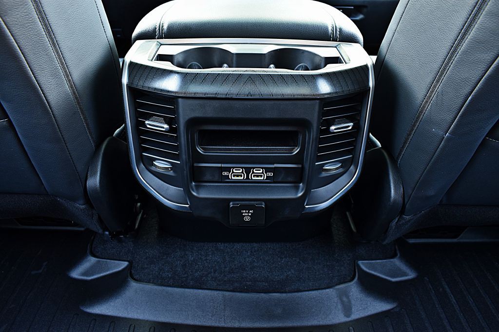 2025 RAM 1500 Image 32