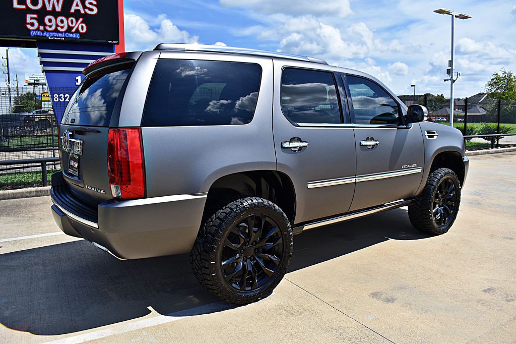 2013 Cadillac Escalade Image 5