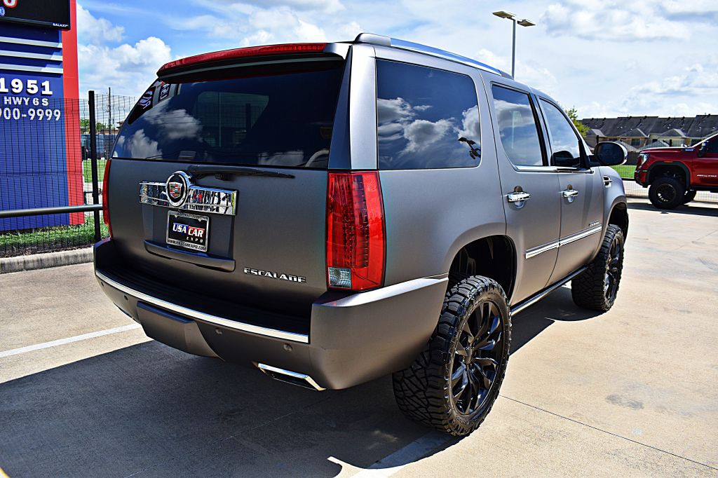 2013 Cadillac Escalade Image 7