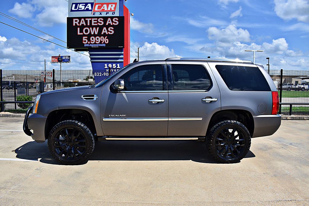 2013 Cadillac Escalade Image 10