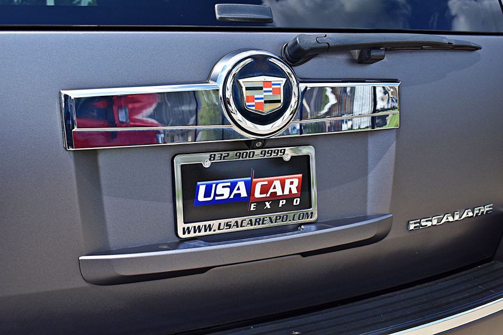2013 Cadillac Escalade Image 56