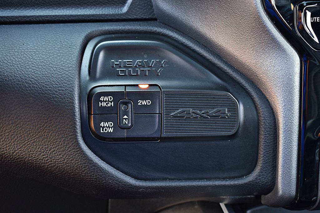 2023 RAM 2500 Image 36