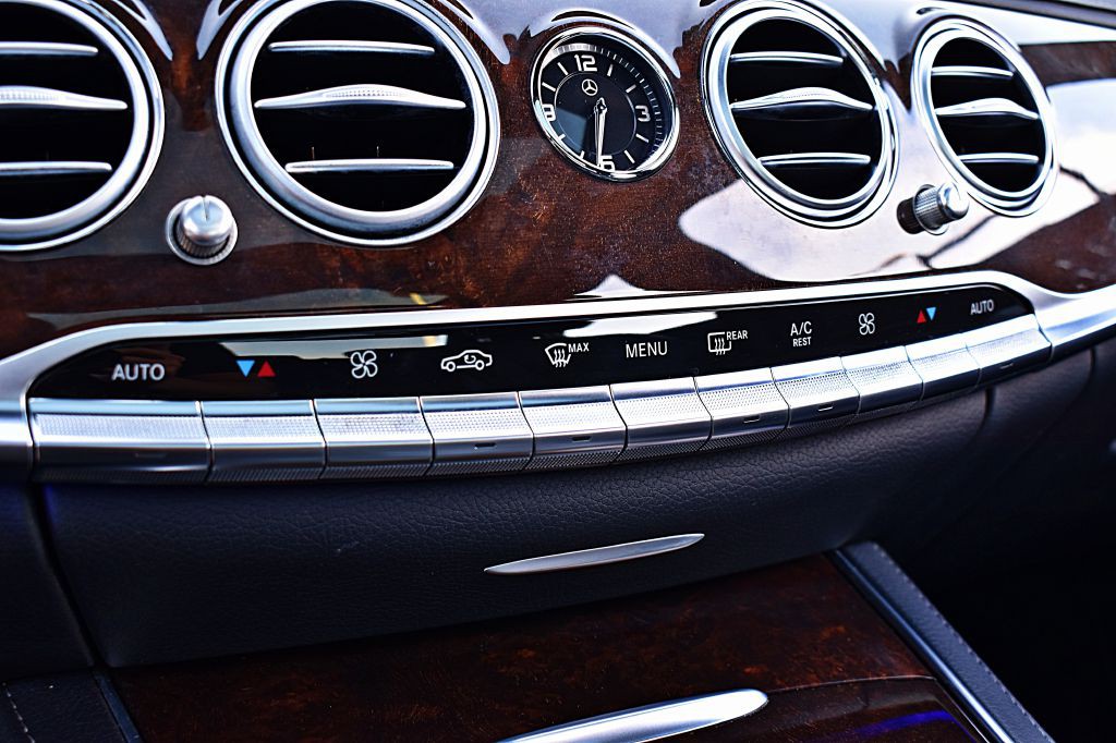 2018 Mercedes-Benz S-Class Image 36