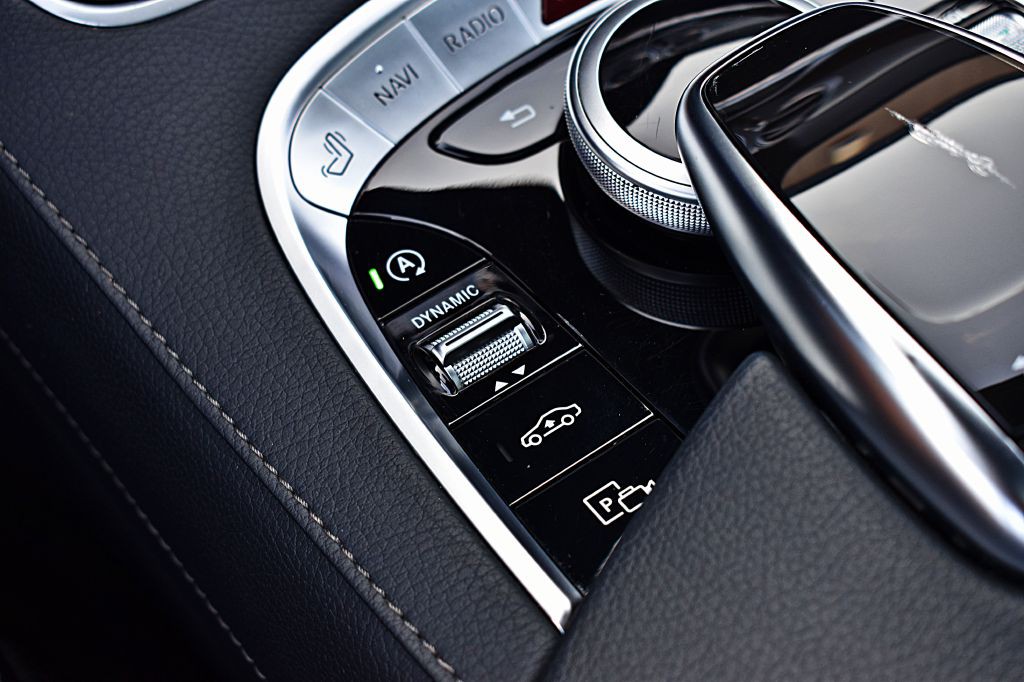 2018 Mercedes-Benz S-Class Image 38