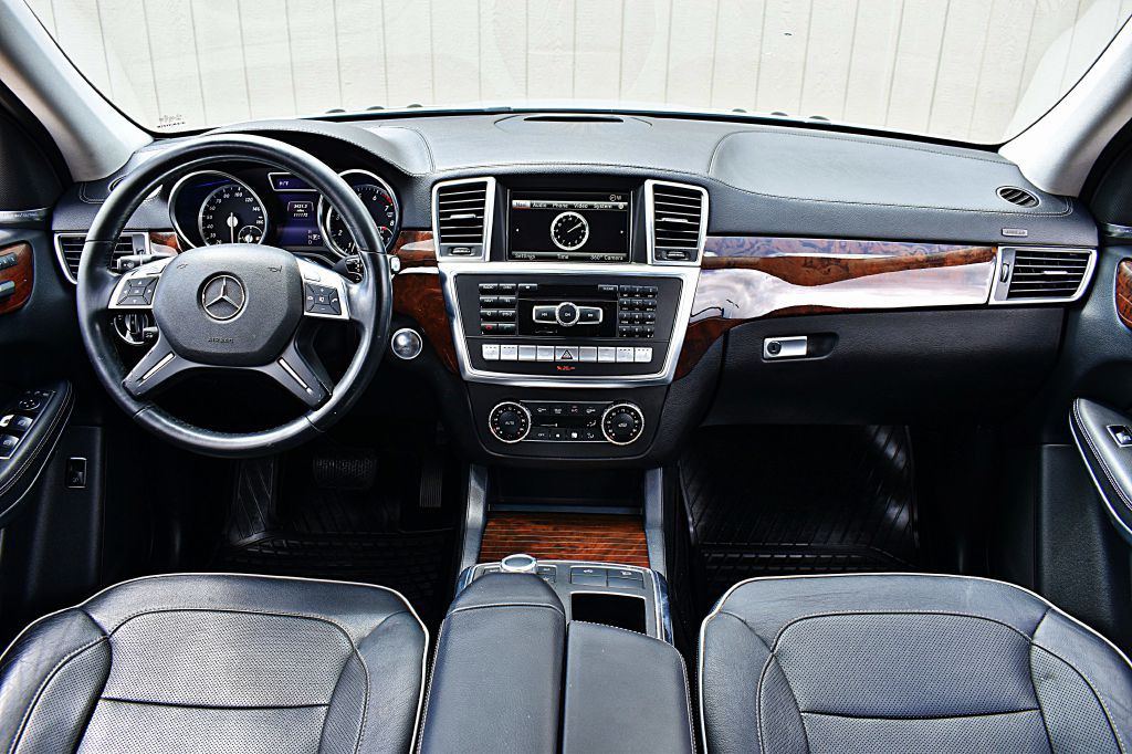 2014 Mercedes-Benz GL-Class Image 24